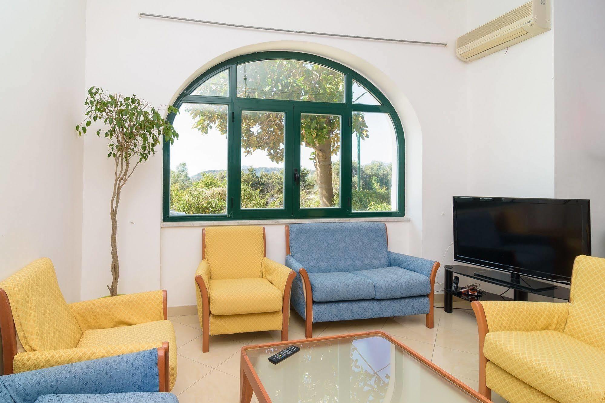 Hotel Riviera Procida Bagian luar foto